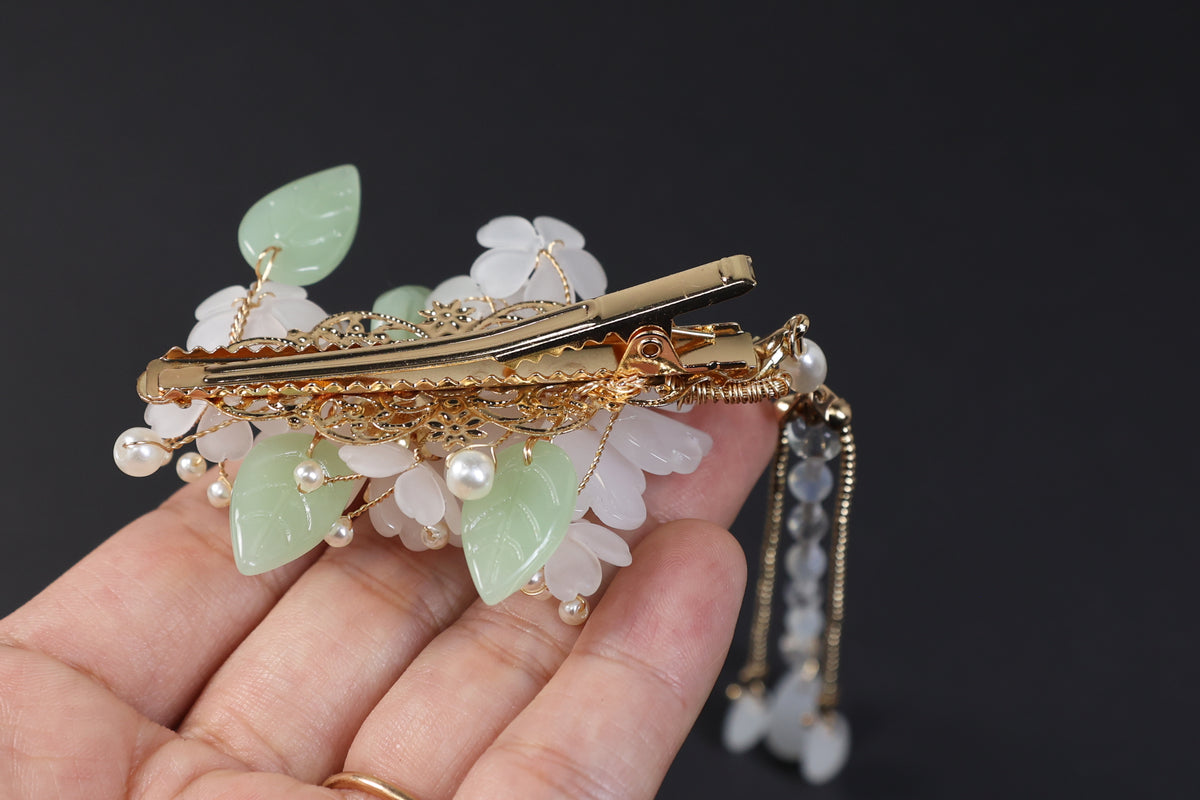Pearl Blossom Bridal Hair Clip with Detachable Tassel