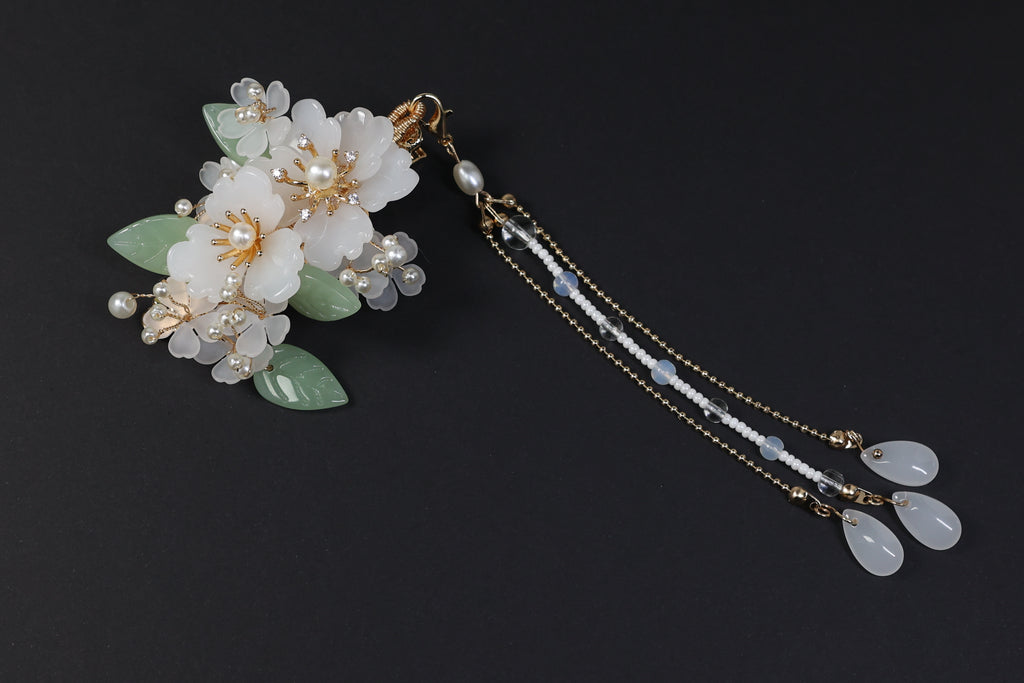 Pearl Blossom Bridal Hair Clip with Detachable Tassel