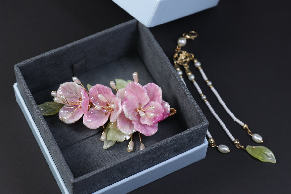 Blush Blossom Hair Clip with Detachable Pearl Tassel