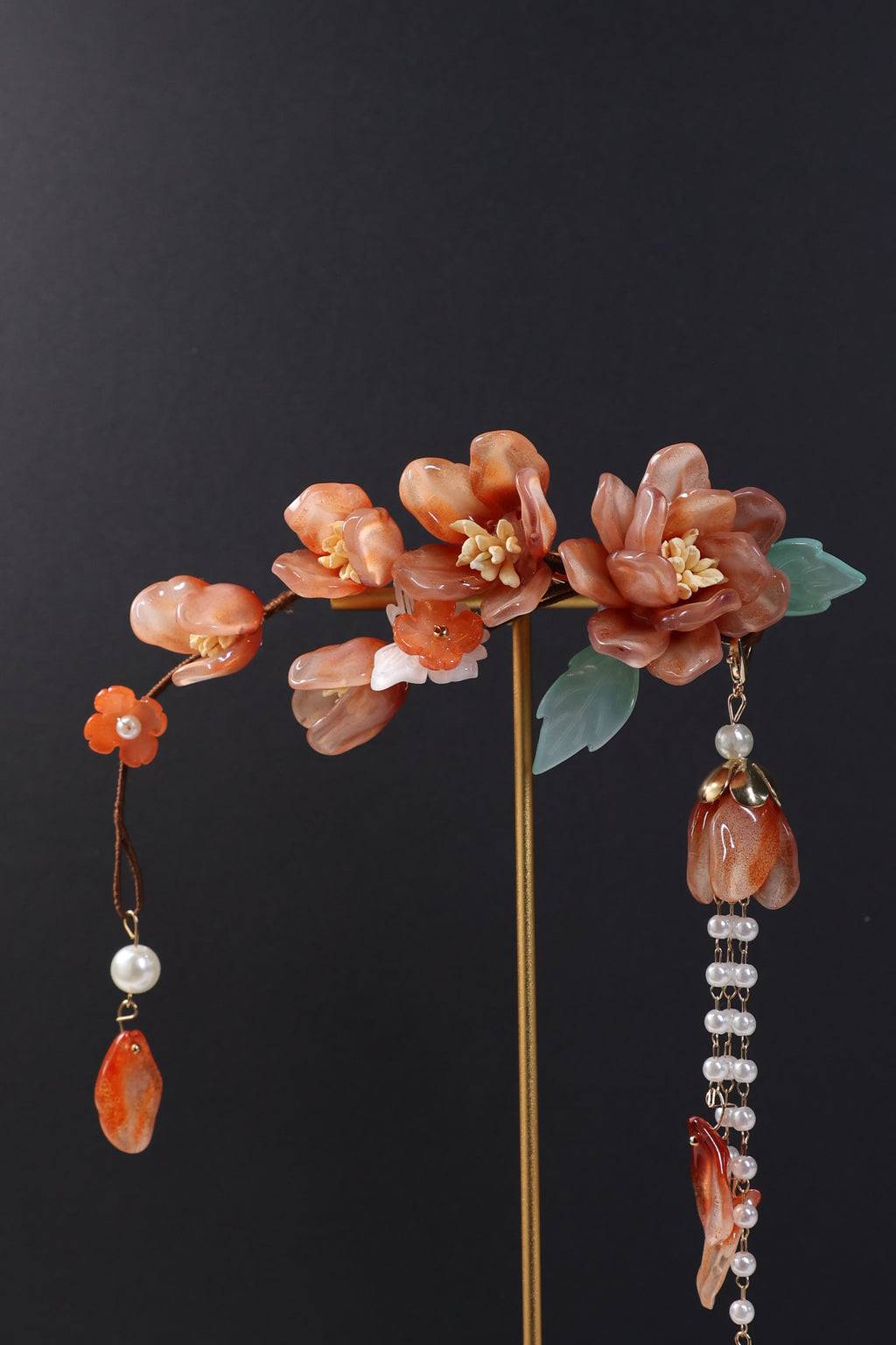 Floral Hair Clip with Pearl Tassel – Elegant Flower Hair Accessory for Updos & Special Occasions
