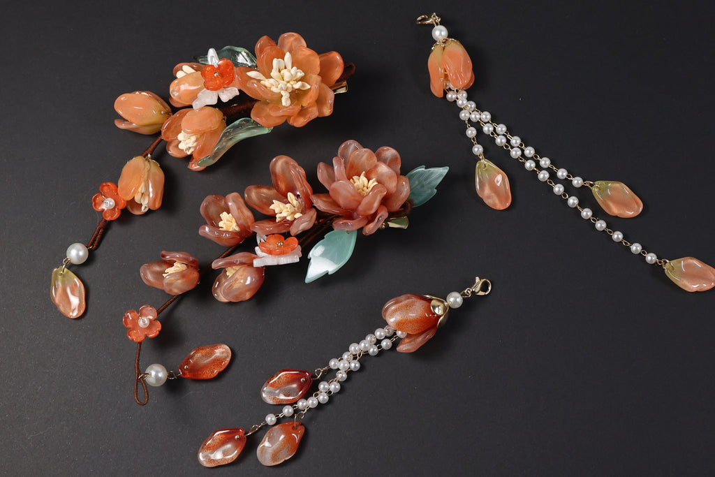 Floral Hair Clip with Pearl Tassel – Elegant Flower Hair Accessory for Updos & Special Occasions
