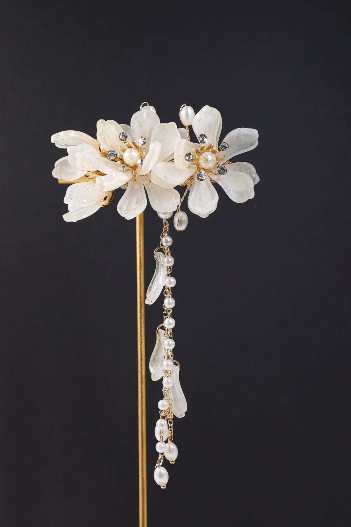 Ivory Floral Bridal Hair Clip with Pearl Tassel | Wedding Hair Accessory
