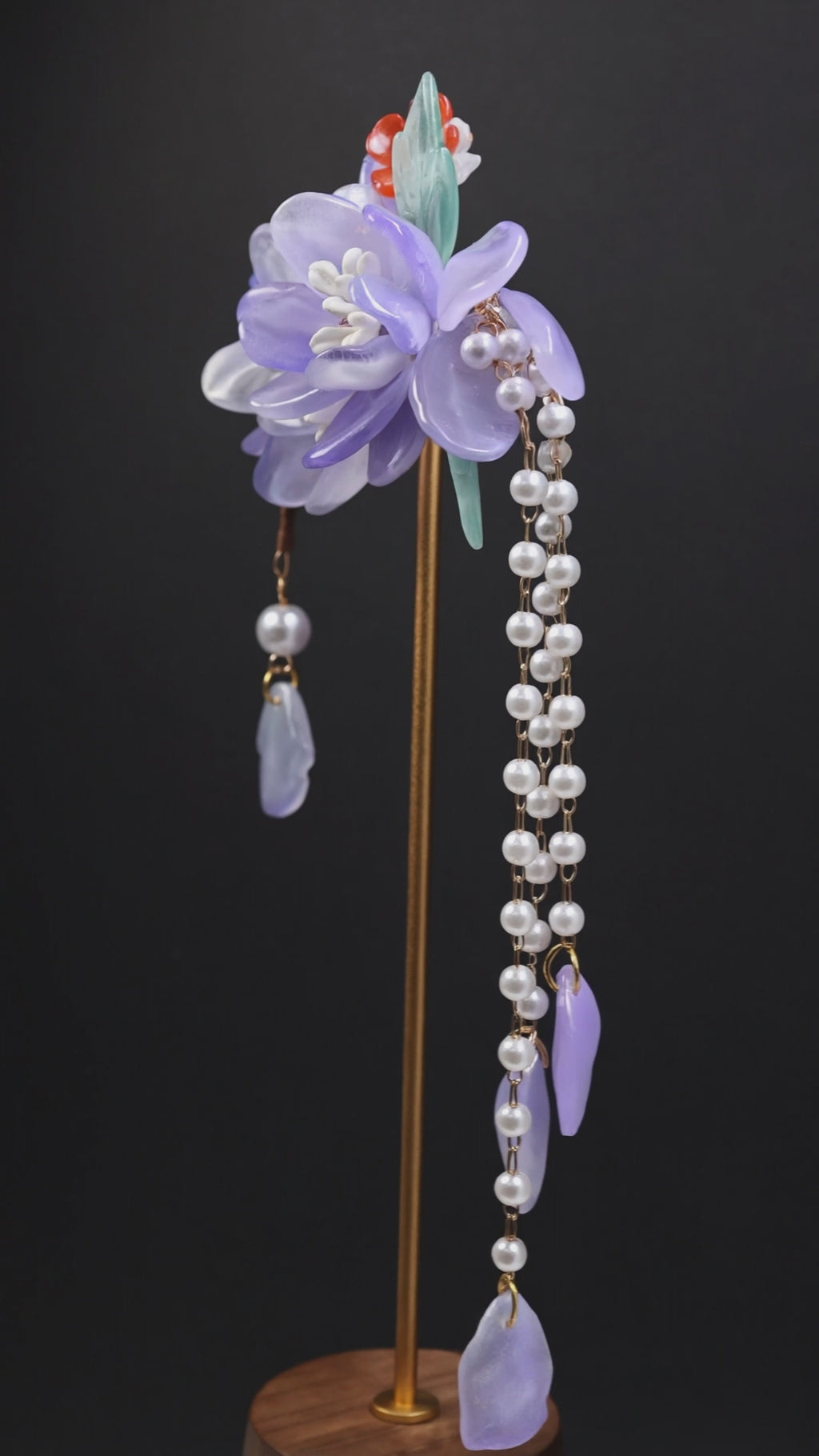 Lavender Floral Bridal Hair Clip with Pearl Tassel | Wedding Hair Accessory