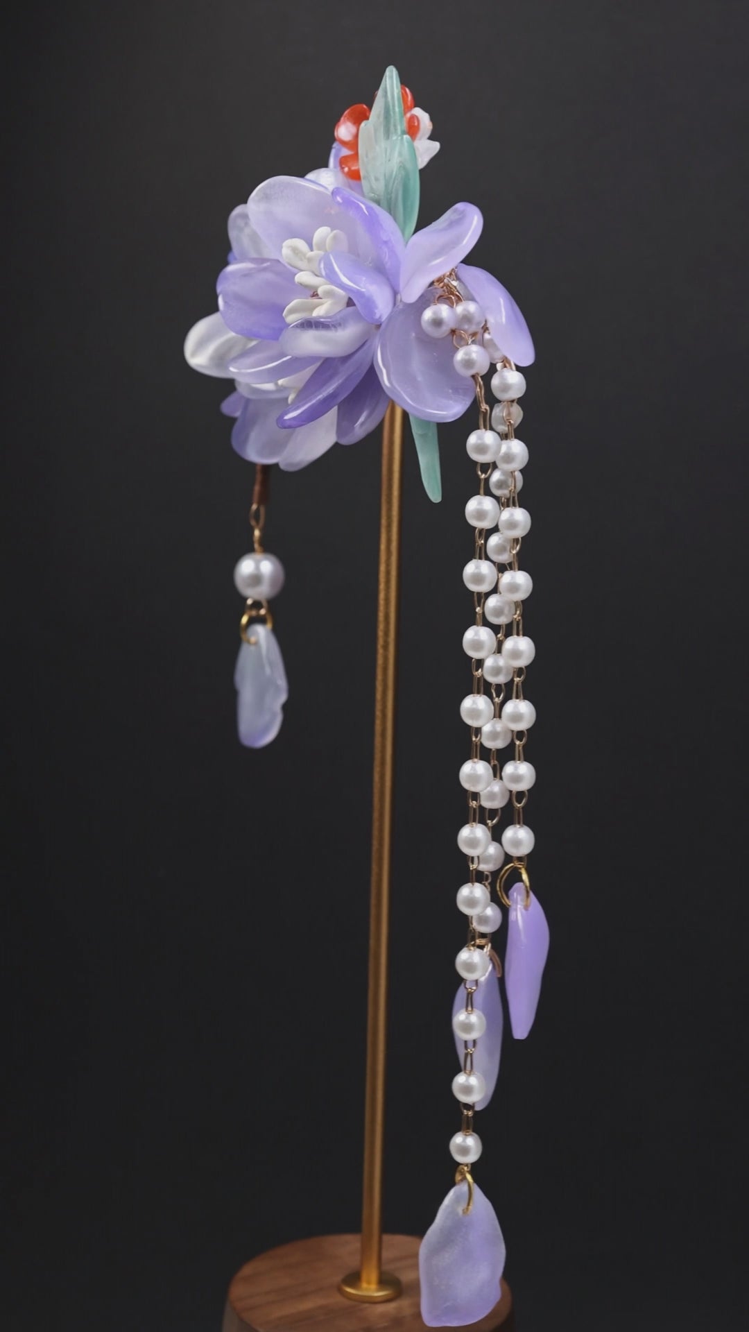 Lavender Floral Bridal Hair Clip with Pearl Tassel | Wedding Hair Accessory